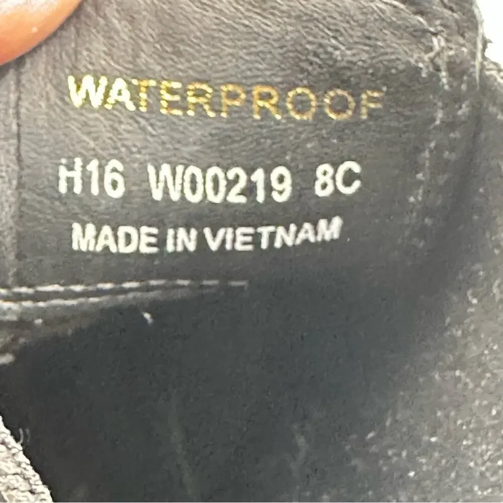 NEW - Cole Haan Newburg Waterproof Chelsea Boot in black leather - SIZE 8
